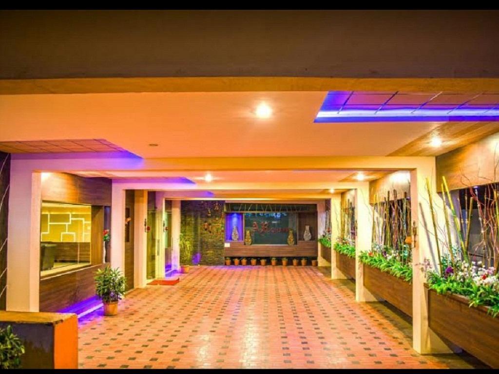 A.R Grand Hotel Visakhapatnam Exteriör bild