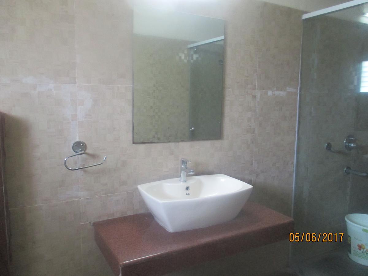 A.R Grand Hotel Visakhapatnam Exteriör bild