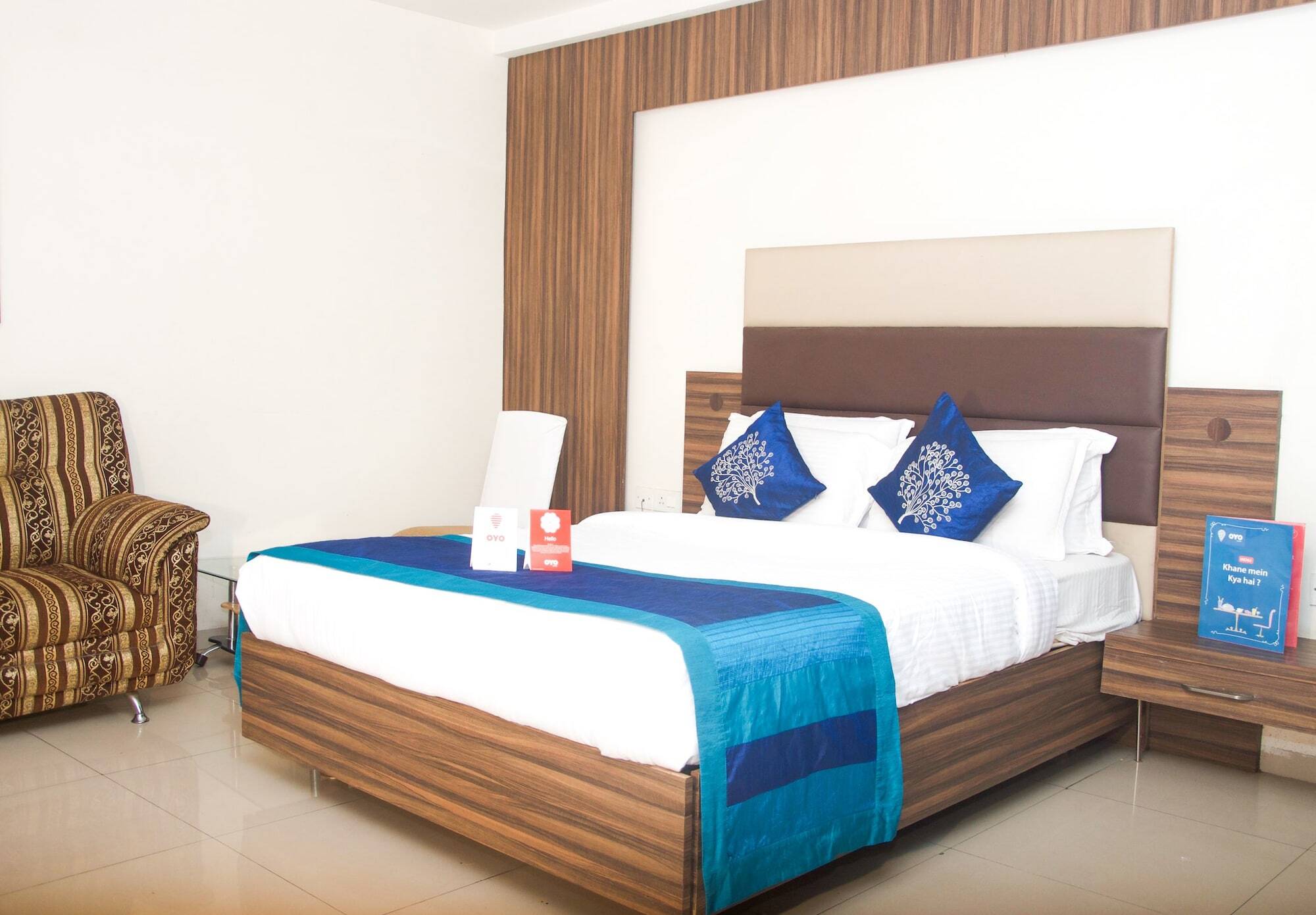 A.R Grand Hotel Visakhapatnam Exteriör bild