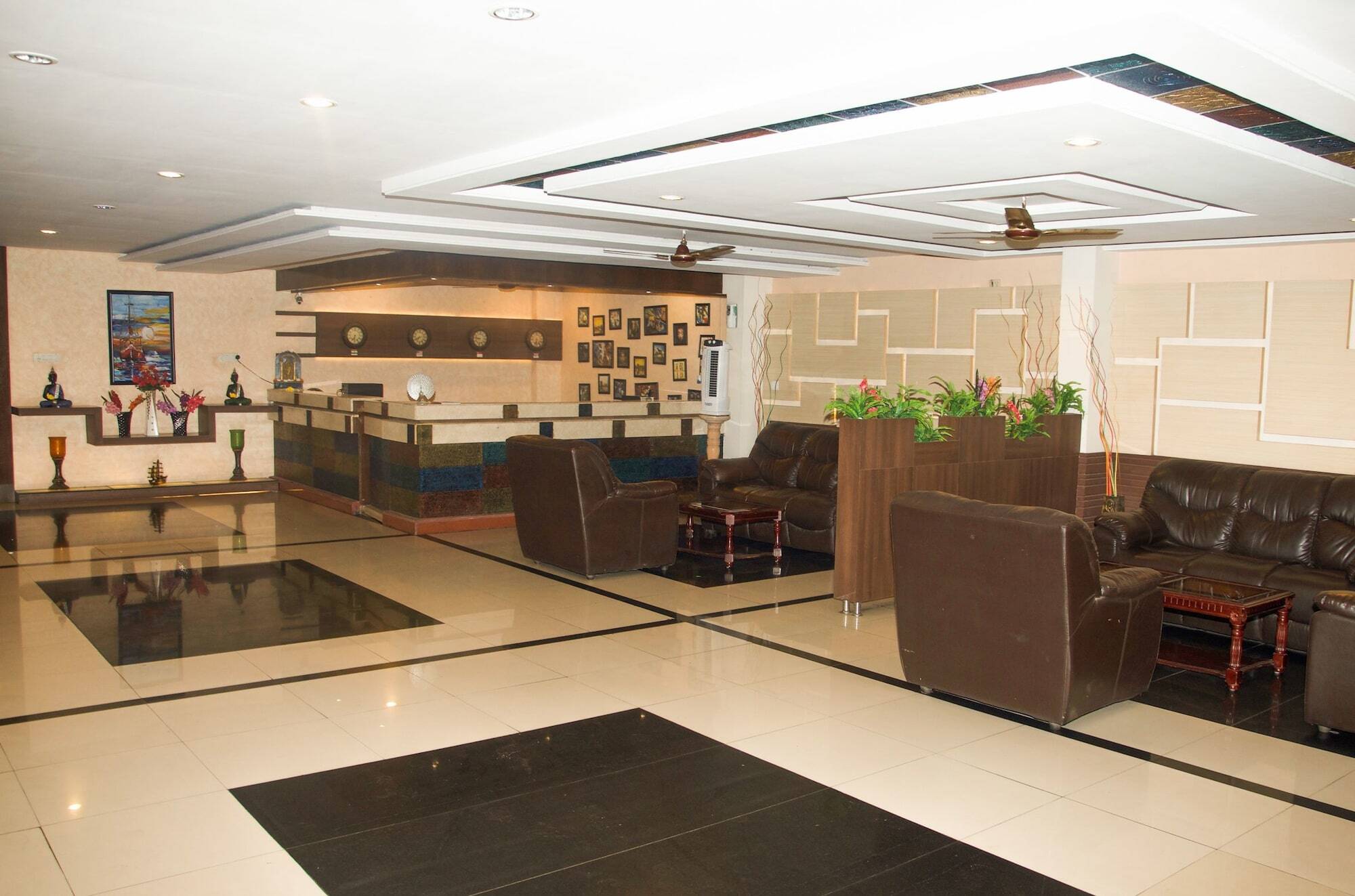 A.R Grand Hotel Visakhapatnam Exteriör bild